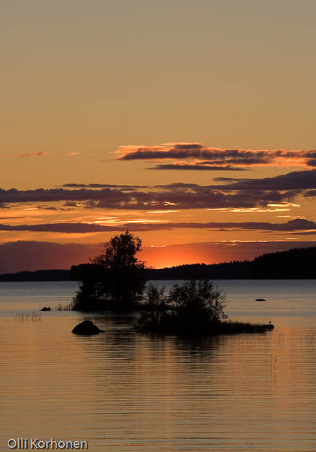 Auringonlasku, järvi, punainen taivas