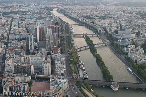 Pariisi, Seine-joki Eiffel-tornista nähtynä. Lintuperspektiivi.