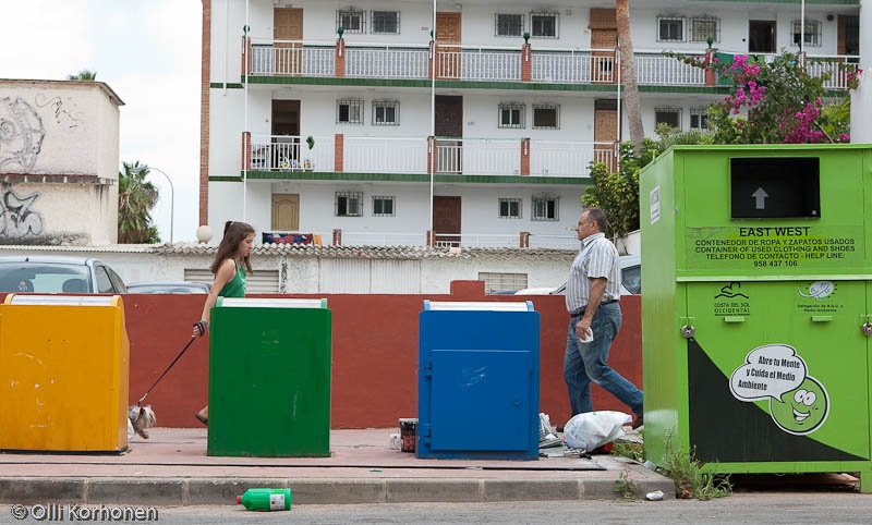 Roska-astioita jätepisteessä, Benalmadena 2011.