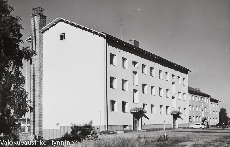 Kajaani, Tehdaskatu, Kajaani Oy, kerrostalo, 1960-luku.