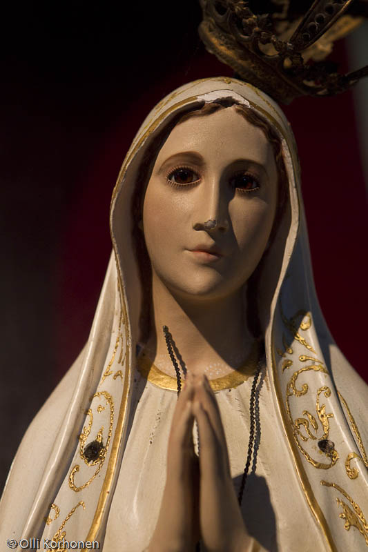 Neitsyt Marian patsas Nunnalaakson kirkossa, Madeira.