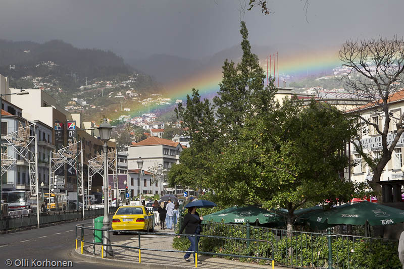 Sateenkaari, vanha kaupunki, Funchal, Madeira.