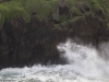 Susi hyökkää, hahmo rantatyrskyissä, Porto Moniz, Madeira.