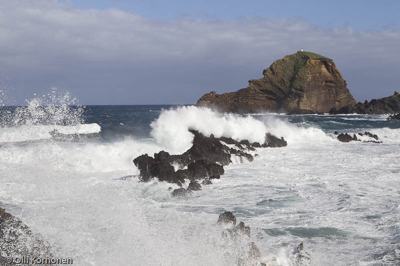 Rantatyrskyjä, Porto Moniz, Madeira.